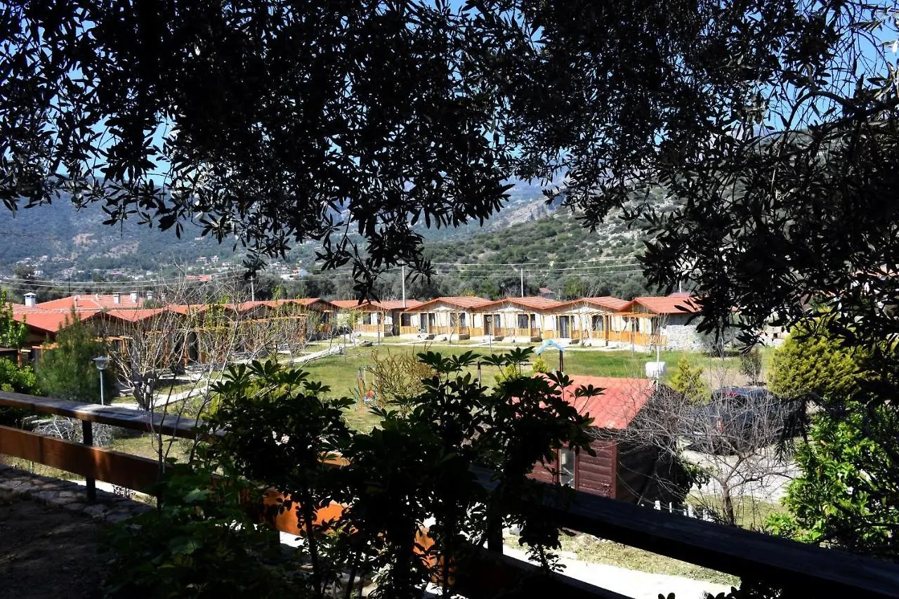 Begonvillage Tatil Evleri Datça
