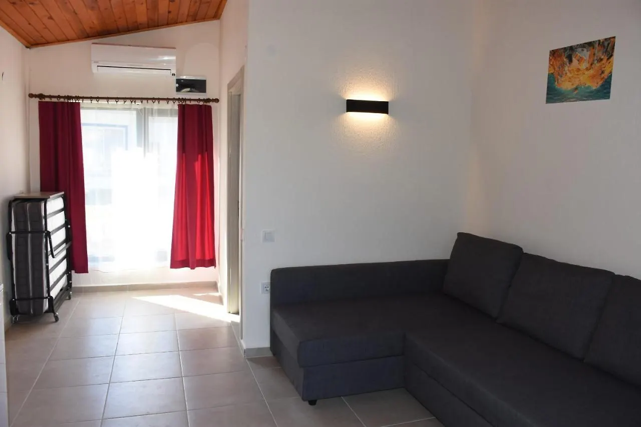 Begonvillage Tatil Evleri Datça 0*,